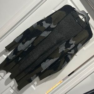 Black Tape Long Sleeve Camouflage Sweater Cardigan